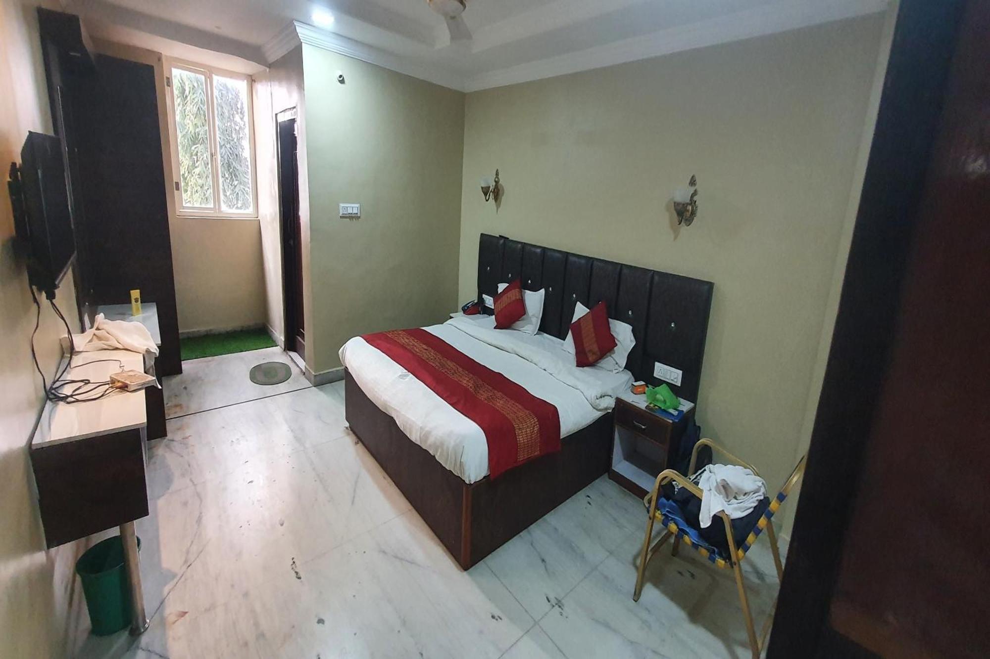 Oyo Hotel Rajshree Akolia Exteriör bild